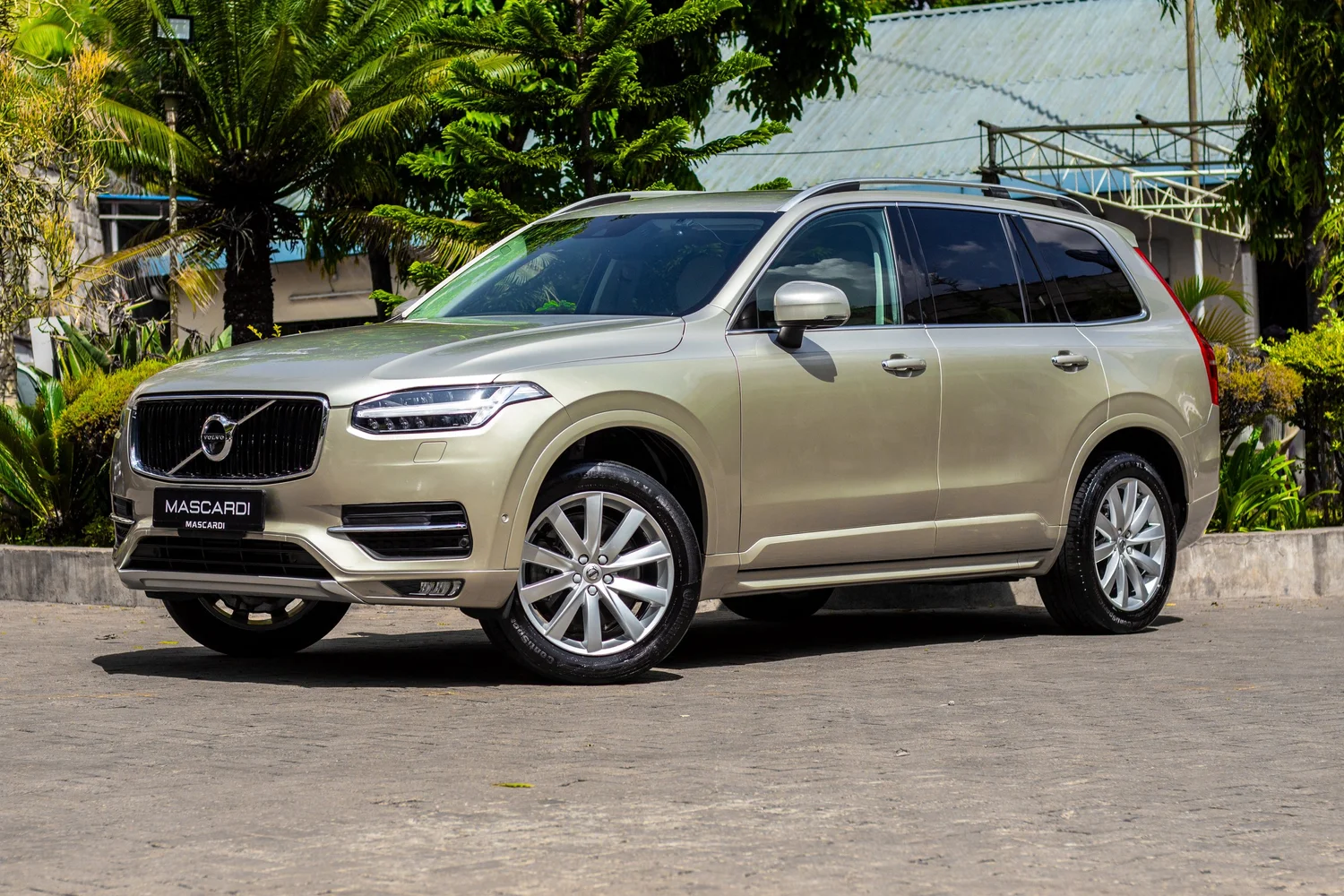 Volvo XC90 T5 AWD Package